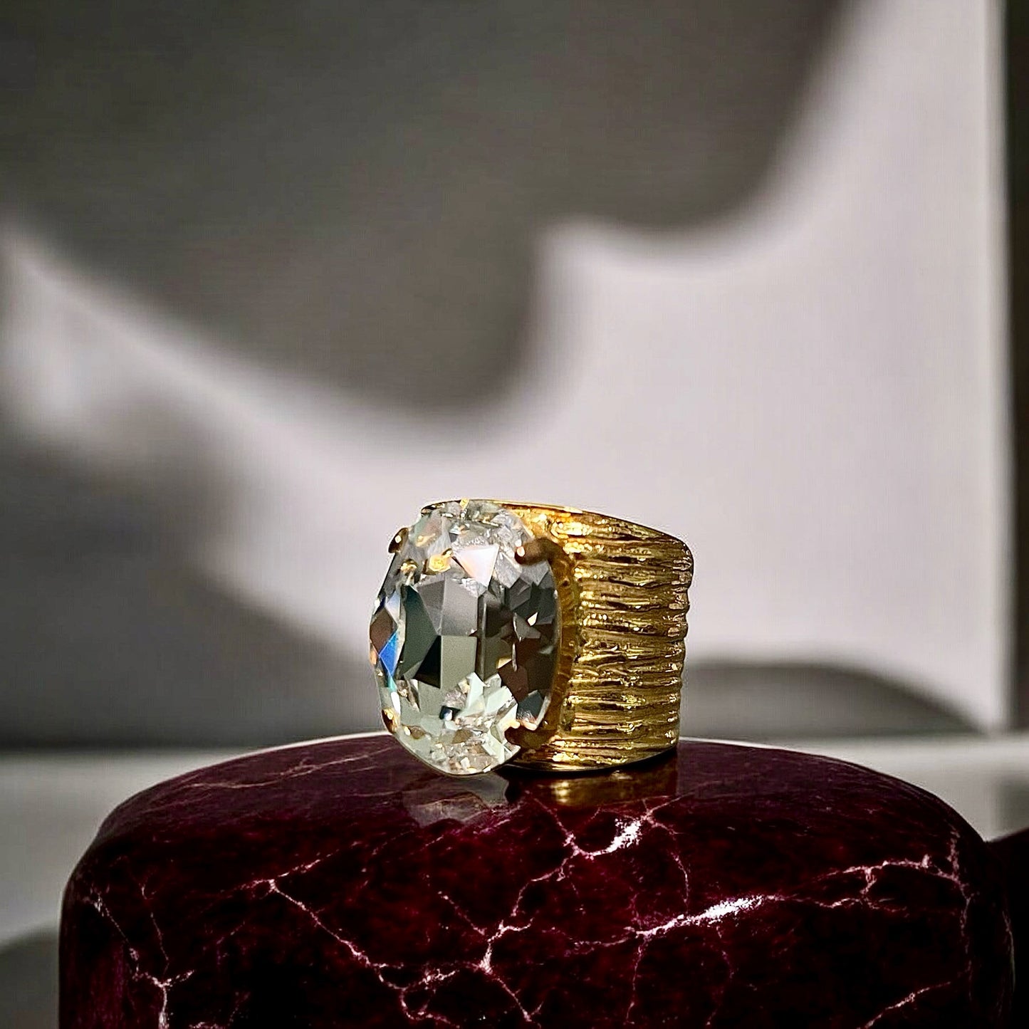 ELVIRE RING IN CRYSTAL