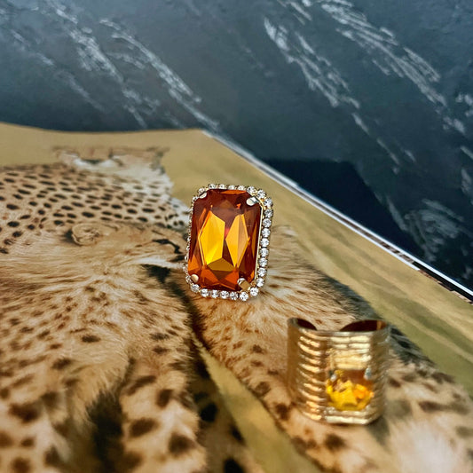 AURELIA RING IN TOPAZ