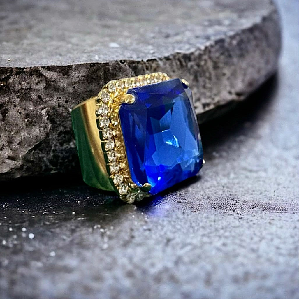 AZORA RING IN SAPPHIRE